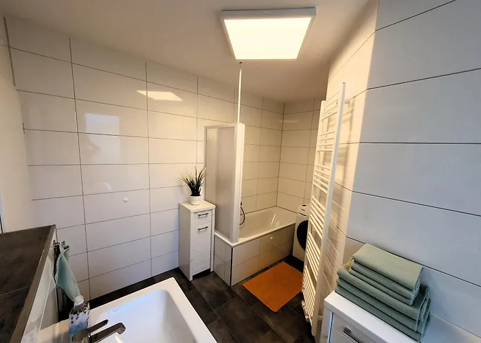 Radfreundliches Wohlfuehl-apartment Mit Terrasse Und Parkplatz - Woody * Schwerin (Mecklenburg-Vorpommern)